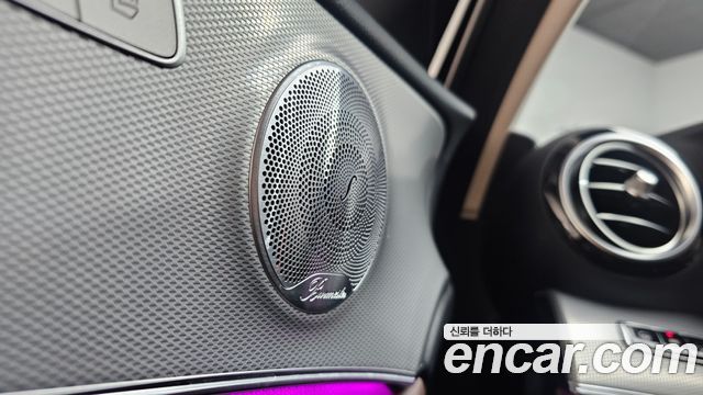 Mercedes-Benz E-Class E300 4MATIC AMG Line