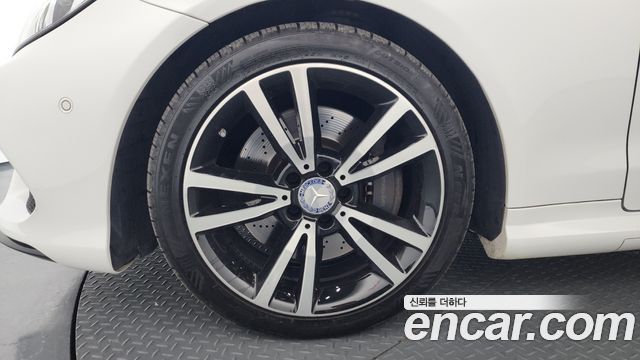 Mercedes-Benz E-Class E400 Cabriolet