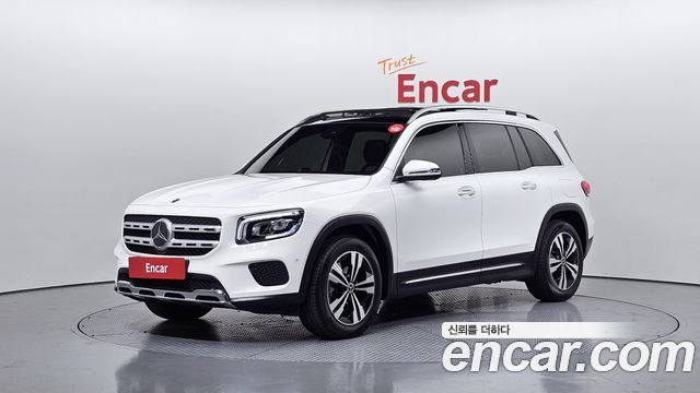 Mercedes-Benz GLB-Class GLB220