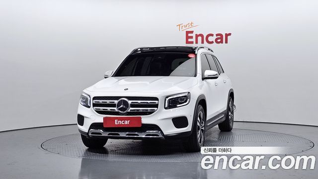Mercedes-Benz GLB-Class GLB220