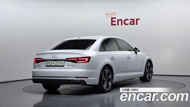 Audi A4 40 TFSI Premium