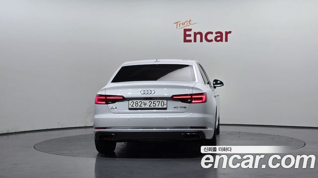 Audi A4 40 TFSI Premium