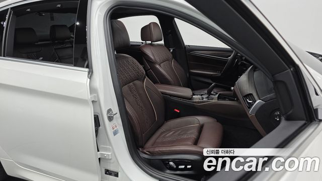 BMW 5-Series 520d M Sport Package Plus