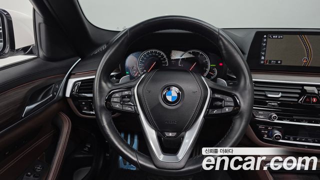 BMW 5-Series 520d M Sport Package Plus
