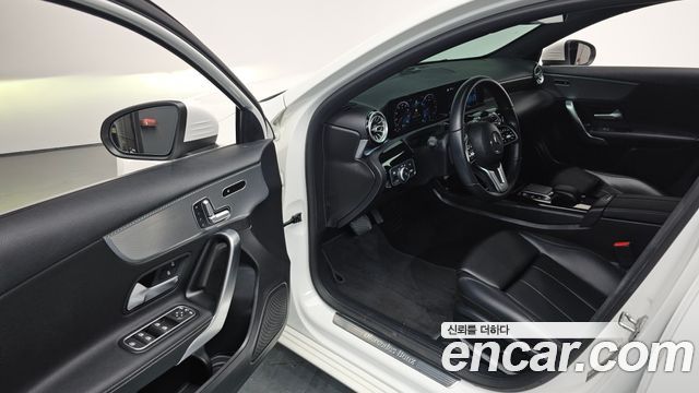 Mercedes-Benz A-Class A220 Hatchback