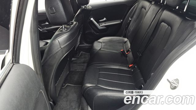 Mercedes-Benz A-Class A220 Hatchback