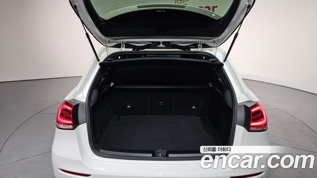 Mercedes-Benz A-Class A220 Hatchback