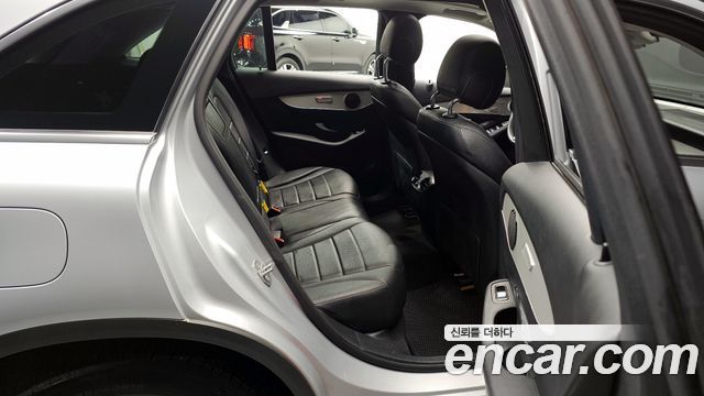 Mercedes-Benz GLC-Class GLC220 d 4MATIC