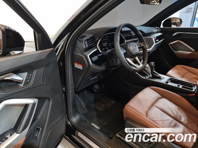 Audi Q3 40 TFSI Quattro Premium