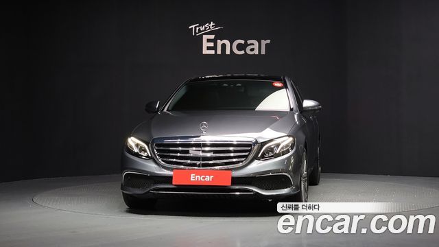 Mercedes-Benz E-Class E400 4MATIC Exclusive