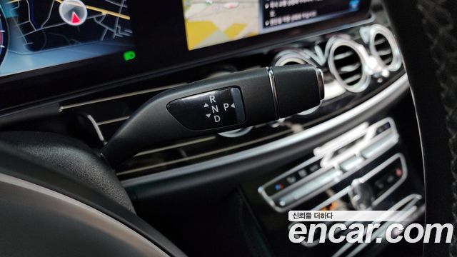 Mercedes-Benz E-Class E400 4MATIC Exclusive