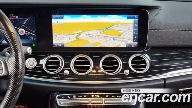 Mercedes-Benz E-Class E400 4MATIC Exclusive