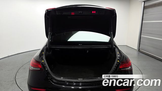 Mercedes-Benz E-Class E250 Avantgarde