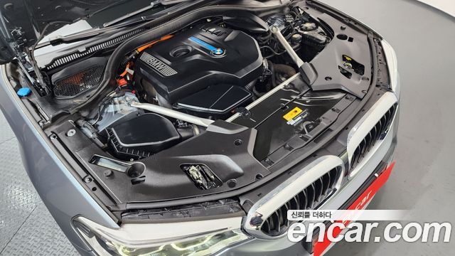 BMW 5-Series 530e M Sport