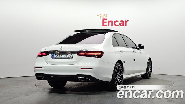 Mercedes-Benz E-Class E350 4MATIC AMG Line
