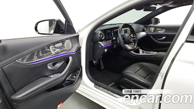 Mercedes-Benz E-Class E350 4MATIC AMG Line