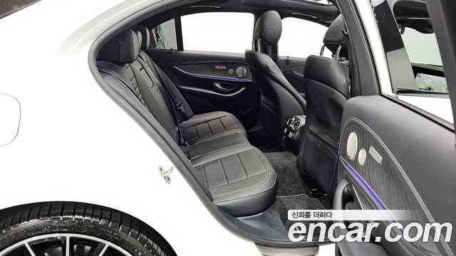 Mercedes-Benz E-Class E350 4MATIC AMG Line