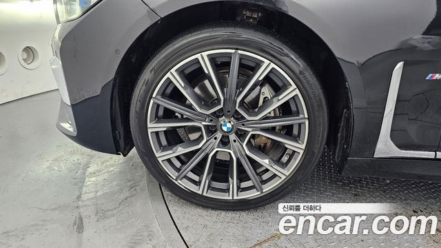 BMW 7-Series 730Ld xDrive M Sport