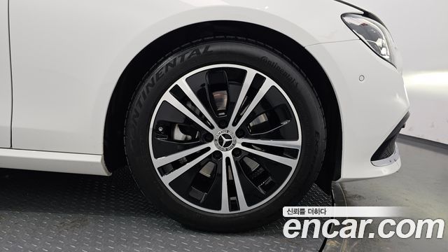 Mercedes-Benz E-Class E250 Avantgarde