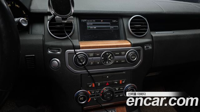 Land Rover Discovery 3.0 SDV6 SE