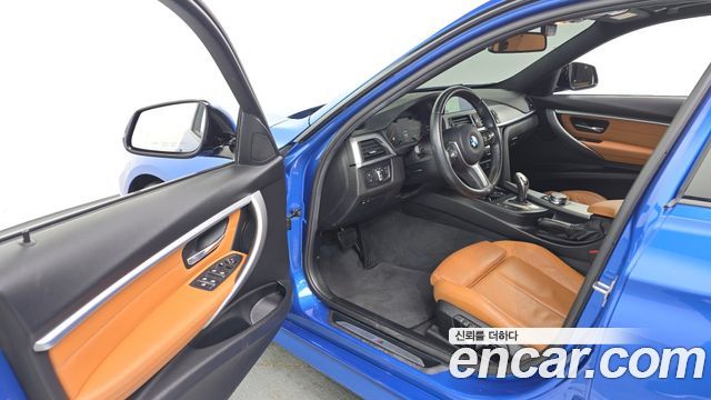 BMW 3Series (F30) 330i M Sport Shadow
