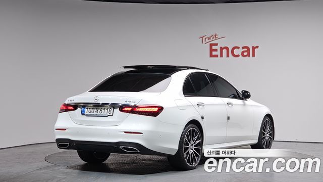 Mercedes-Benz E-Class E350 4MATIC AMG Line