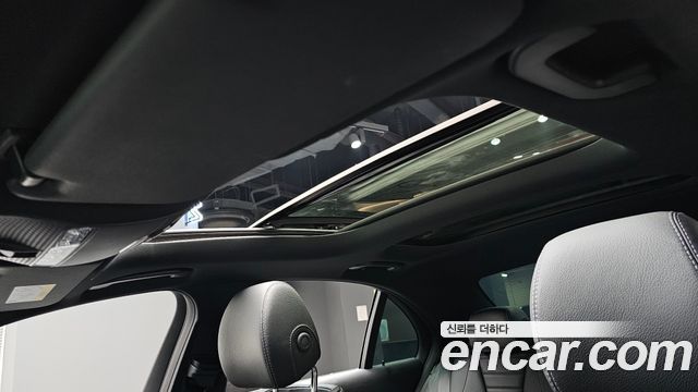 Mercedes-Benz E-Class E350 4MATIC AMG Line