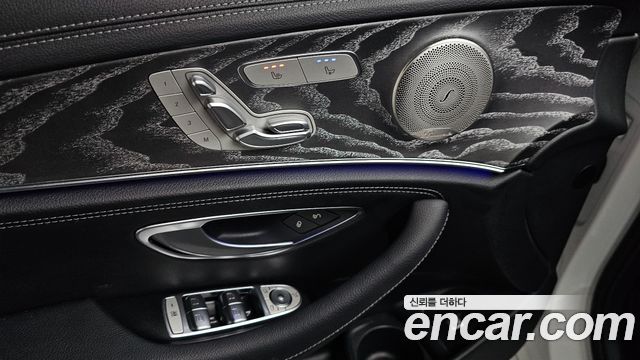 Mercedes-Benz E-Class E350 4MATIC AMG Line