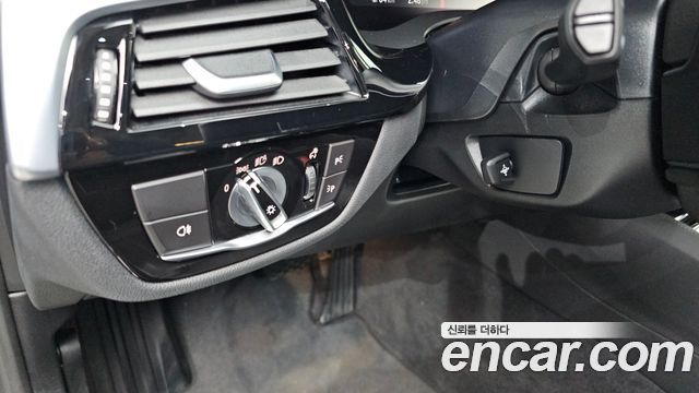 BMW 5-Series 530i xDrive Luxury