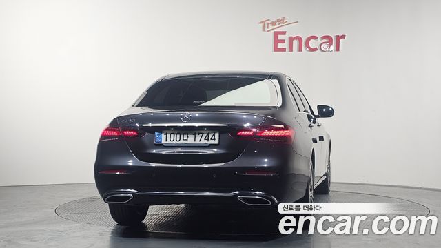 Mercedes-Benz E-Class E250 Avantgarde