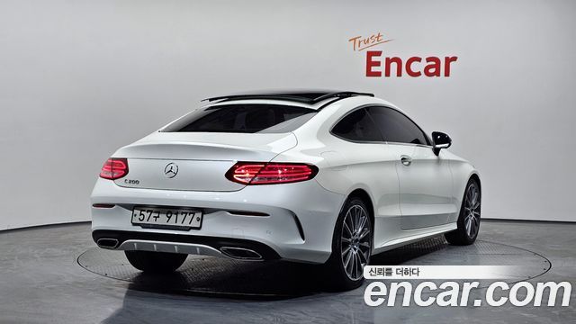 Mercedes-Benz C-Class C200 Coupe