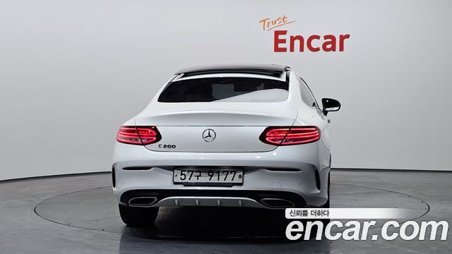 Mercedes-Benz C-Class C200 Coupe