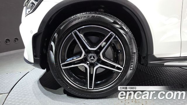 Mercedes-Benz GLC-Class GLC300 4MATIC