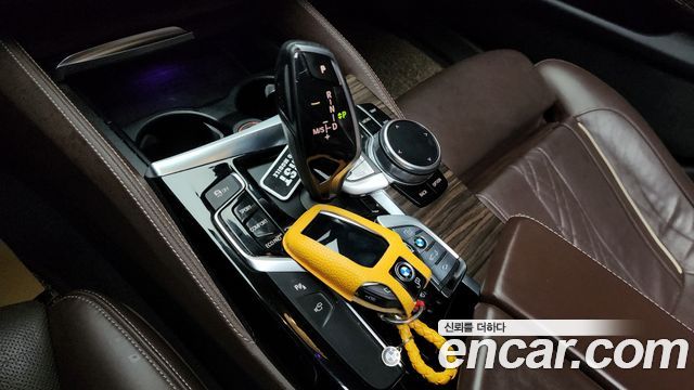 BMW 5-Series 530i M Sport Package Plus