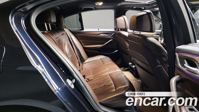 BMW 5-Series 530i M Sport Package Plus