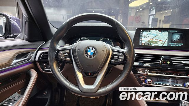 BMW 5-Series 530i M Sport Package Plus