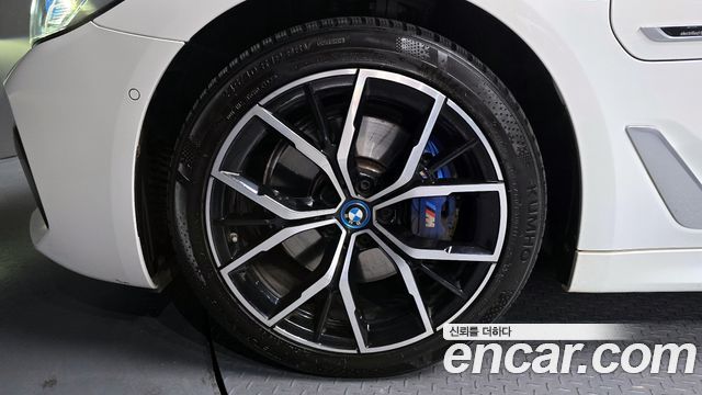 BMW 5-Series 530e M Sport