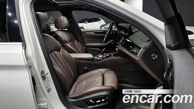 BMW 5-Series 530e M Sport