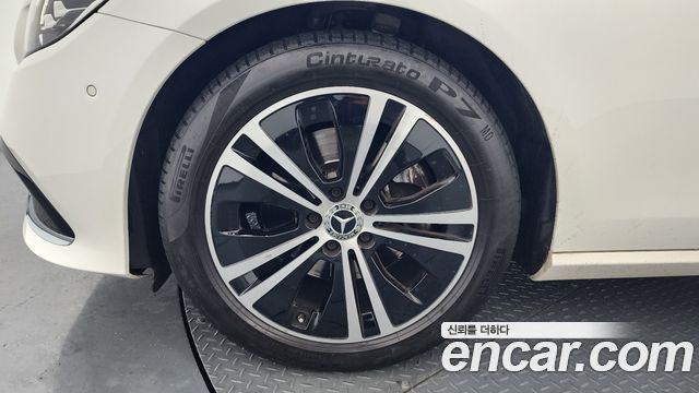 Mercedes-Benz E-Class E250 Avantgarde