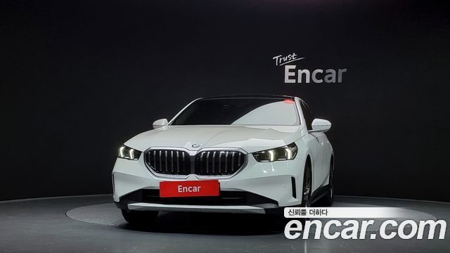 BMW 5-Series 520i
