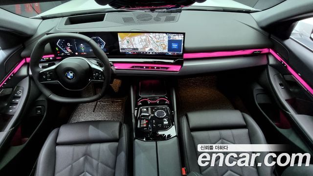 BMW 5-Series 520i