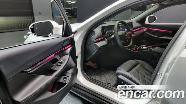 BMW 5-Series 520i