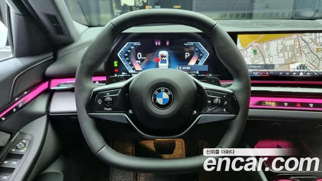 BMW 5-Series 520i