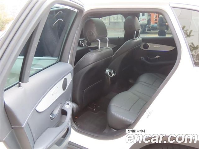 Mercedes-Benz GLC-Class GLC220 d 4MATIC