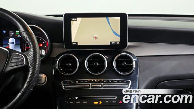Mercedes-Benz GLC-Class GLC350e 4MATIC Premium