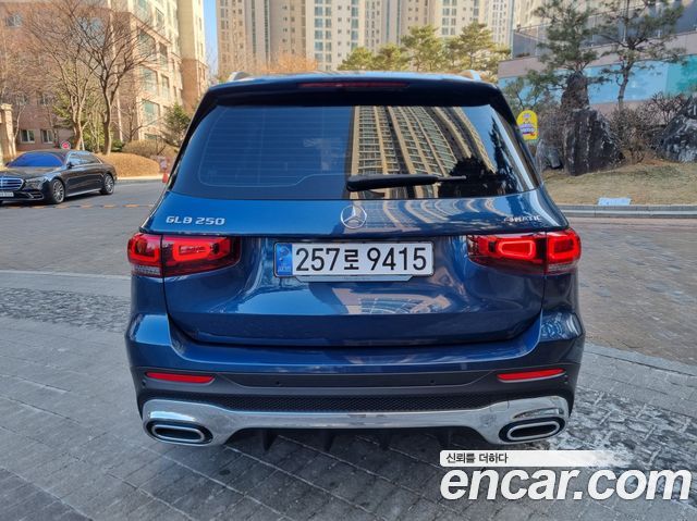 Mercedes-Benz GLB-Class GLB250 4MATIC