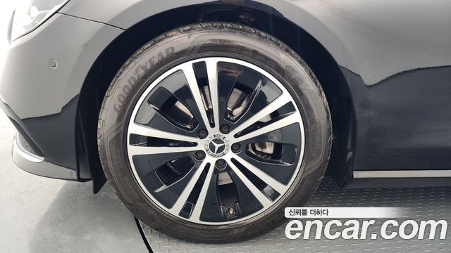 Mercedes-Benz E-Class E250 Avantgarde