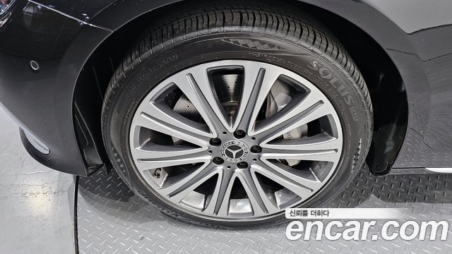 Mercedes-Benz E-Class E450 4MATIC Exclusive