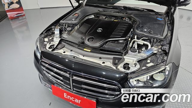 Mercedes-Benz E-Class E450 4MATIC Exclusive