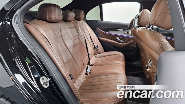 Mercedes-Benz E-Class E450 4MATIC Exclusive